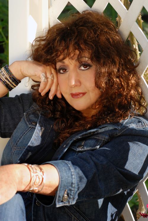 Close up of Maria Muldaur